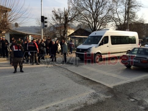 Ana Yolda Derin Çukur kazaya sebebiyet verdi