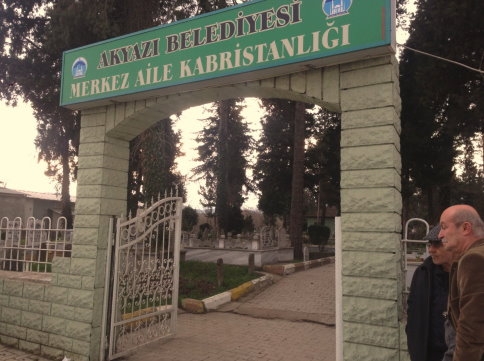 Adli Tıp’a gönderilmek üzere Mezardan Çıkarıldı