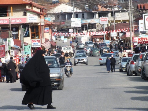 Kuzuluk Tatilcilerle Doldu Taştı