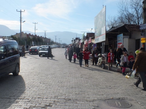 Kuzuluk Tatilcilerle Doldu Taştı