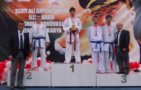 Şehit Ali Gaffar Okkan Karate Turnuvasından 8 Madalya