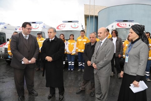 Sağlık Müdürlüğüne 8Yeni Ambulans