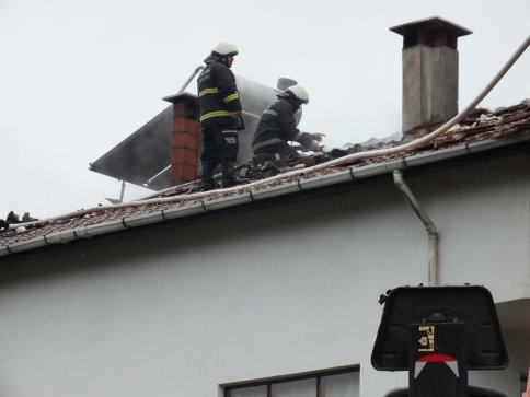 Kuzuluk’ta Çatı Yangını