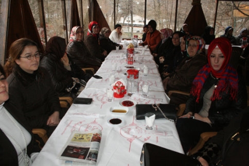 Ak Parti Ak Kadınlar Akyazı’da Buluştu