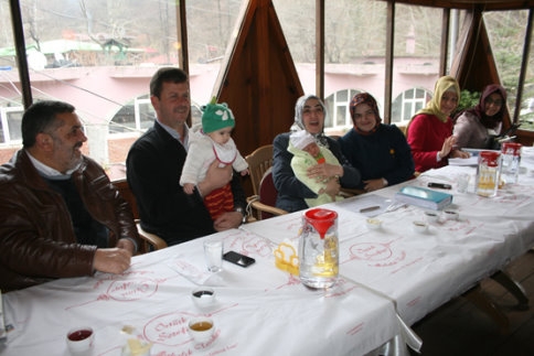 Ak Parti Ak Kadınlar Akyazı’da Buluştu