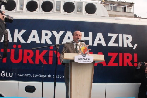 Toçoğlu Akyazı’da Seçim İrtibat Bürosu Açtı