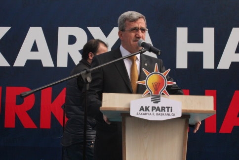 Toçoğlu Akyazı’da Seçim İrtibat Bürosu Açtı