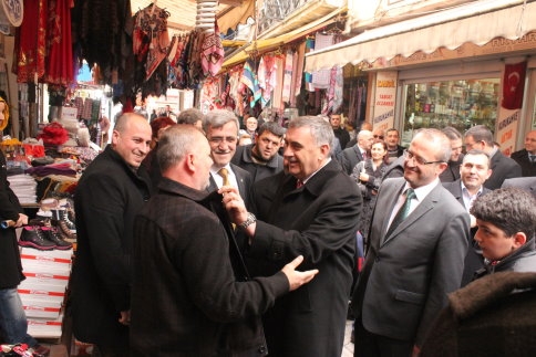 Toçoğlu Akyazı’da Seçim İrtibat Bürosu Açtı