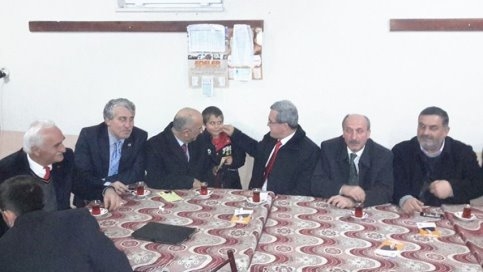 Ak Parti seçim çalışmalarına hızlı başladı