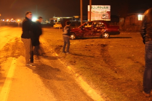 Akyazı Küçücek Kavşağında Trafik Kazası 