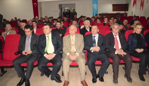 Büyük Birlik Adayını Tanıttı