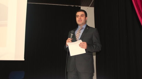 Büyük Birlik Adayını Tanıttı