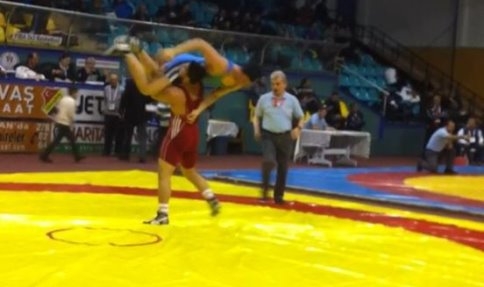 Güreşçilerden Bir Başarı Daha