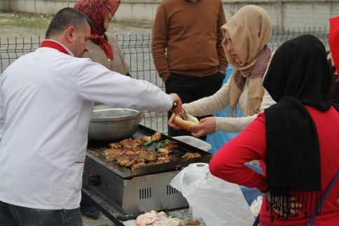 Akyazı Sgm’den Başkan Yazıcı’ya Teşekkür Plaketi