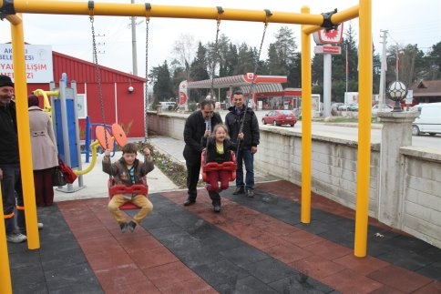 Akyazı Sgm’den Başkan Yazıcı’ya Teşekkür Plaketi