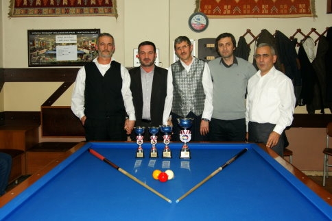 Akyazı Belediyesi Bilardo Turnuvasında Finalistler Belli Oldu