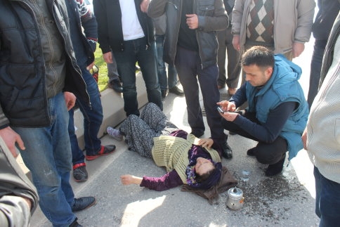 Yaşlı Kadına Pır Pır Çarptı