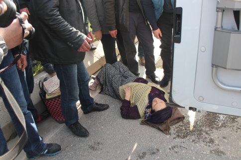 Yaşlı Kadına Pır Pır Çarptı