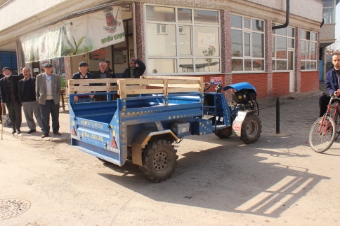 Yaşlı Kadına Pır Pır Çarptı