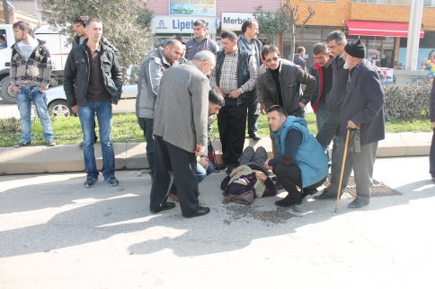 Yaşlı Kadına Pır Pır Çarptı