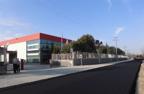 Fabrikalar Yolu Asfaltlandı