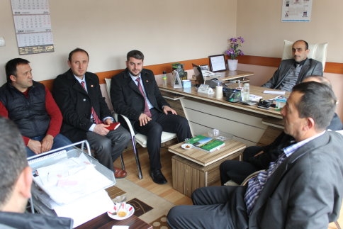 Saadet Partisi Akyazı İlçe Teşkilatı ziyaretlerini tüm hızıyla sürdürüyor.