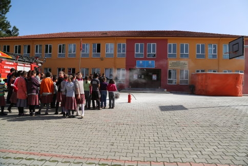 Taşağıl Kayabaşı Ortaokulunda Sivil Savunma Tatbikatı