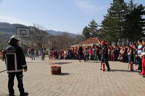 Taşağıl Kayabaşı Ortaokulunda Sivil Savunma Tatbikatı