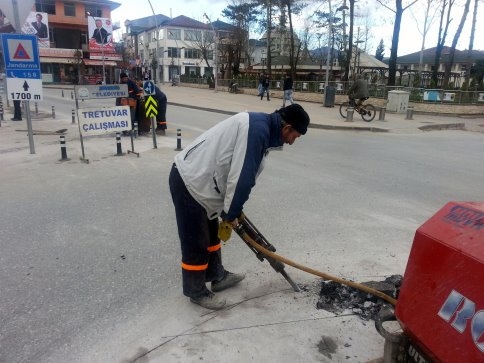 Akyazı Yeni Kavşaklarına Kavuşuyor