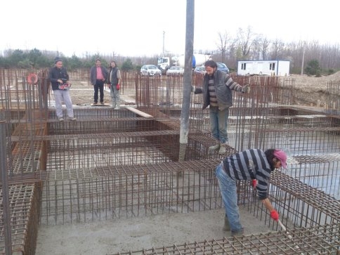 Akyazı’da Yapılmaya başlanan İmam Hatip Lisesi inşaatı sürüyor