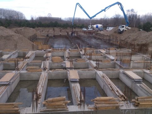 Akyazı’da Yapılmaya başlanan İmam Hatip Lisesi inşaatı sürüyor