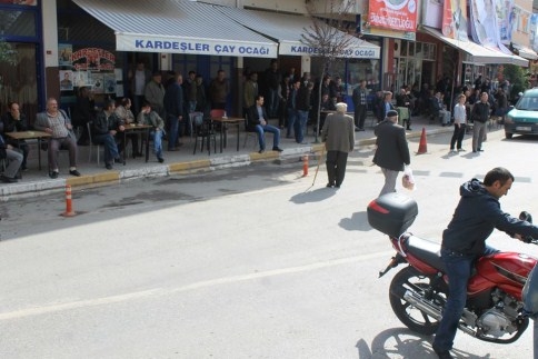 Saadet Partisi Tempoyu Yükseltiyor