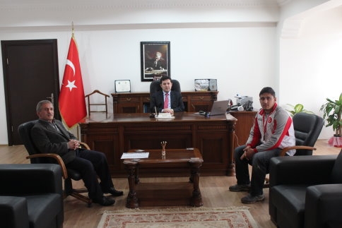 Türkiye İkincisine Kaymakam’dan Altın