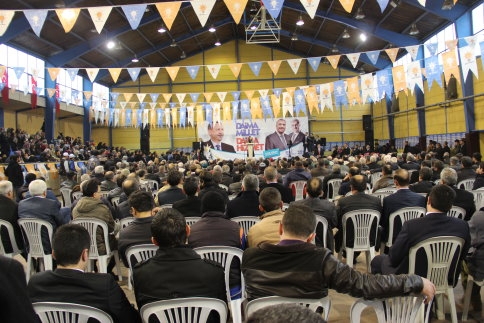 Ayşenur İslam Akyazı’da