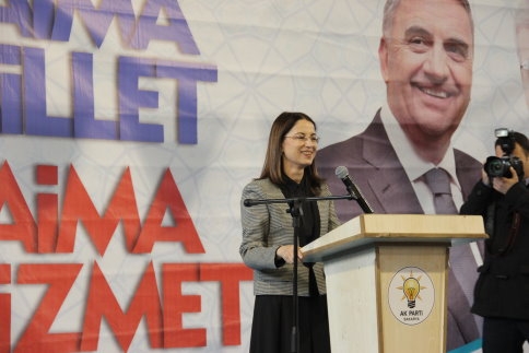 Ayşenur İslam Akyazı’da