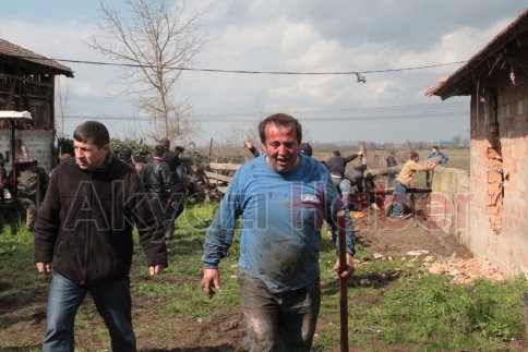 Samanlık Tamamen Yandı.