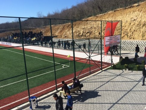 Kuzuluk Belediyesi Spor Tesislerinde İlk Maç