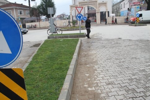 Başkan Yazıcı; Hizmetlerine Tüm Hızıyla Devam Ediyor