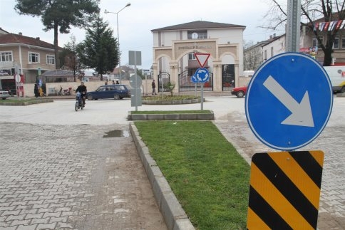 Başkan Yazıcı; Hizmetlerine Tüm Hızıyla Devam Ediyor