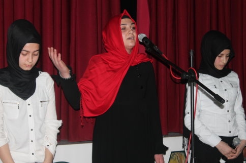 Kız Meslek Lisesinden 18 Mart Gösterisi