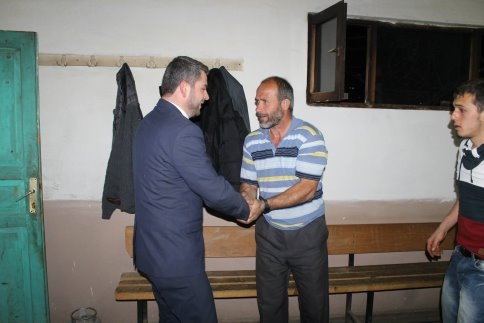 Selman Demirtaş Taşyatak ve Hanyatak’ta Vatandaşlar ile Buluştu.