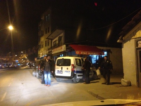 Son Arabayı Kaçıran Kadının İmdadına Polis Yetişti