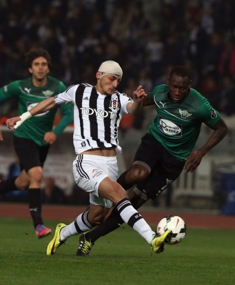 Mustafa Pektemek'in büyük şanssızlığı!