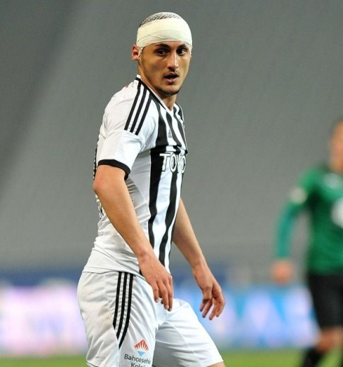 Mustafa Pektemek'in büyük şanssızlığı!