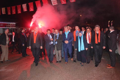 Ak Parti Erdoğdu’da Coştu