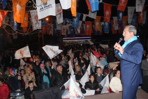 Ak Parti Erdoğdu’da Coştu