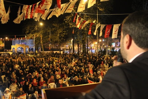 Akyazı Saadet Partisi’ni Bağrına Bastı