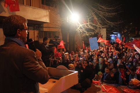 Ak Parti Son Mitinginde Binlerce Kişiye Seslendi