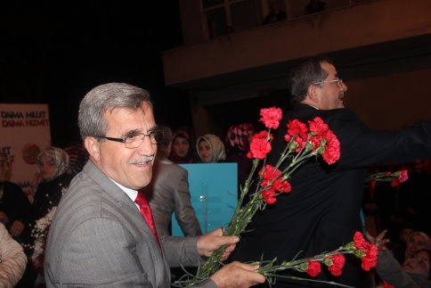 Ak Parti Son Mitinginde Binlerce Kişiye Seslendi