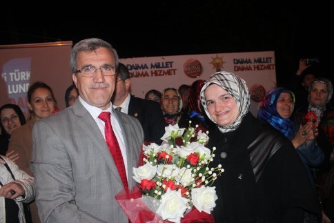 Ak Parti Son Mitinginde Binlerce Kişiye Seslendi